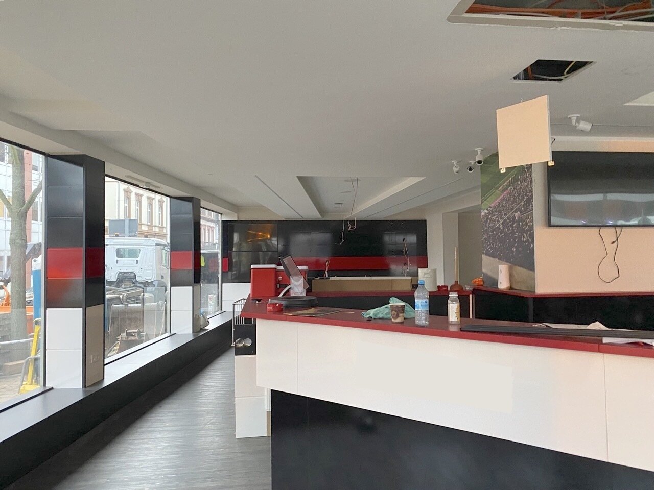 Attraktives Ladenlokal mit breitem Schaufenster - Top Lage!