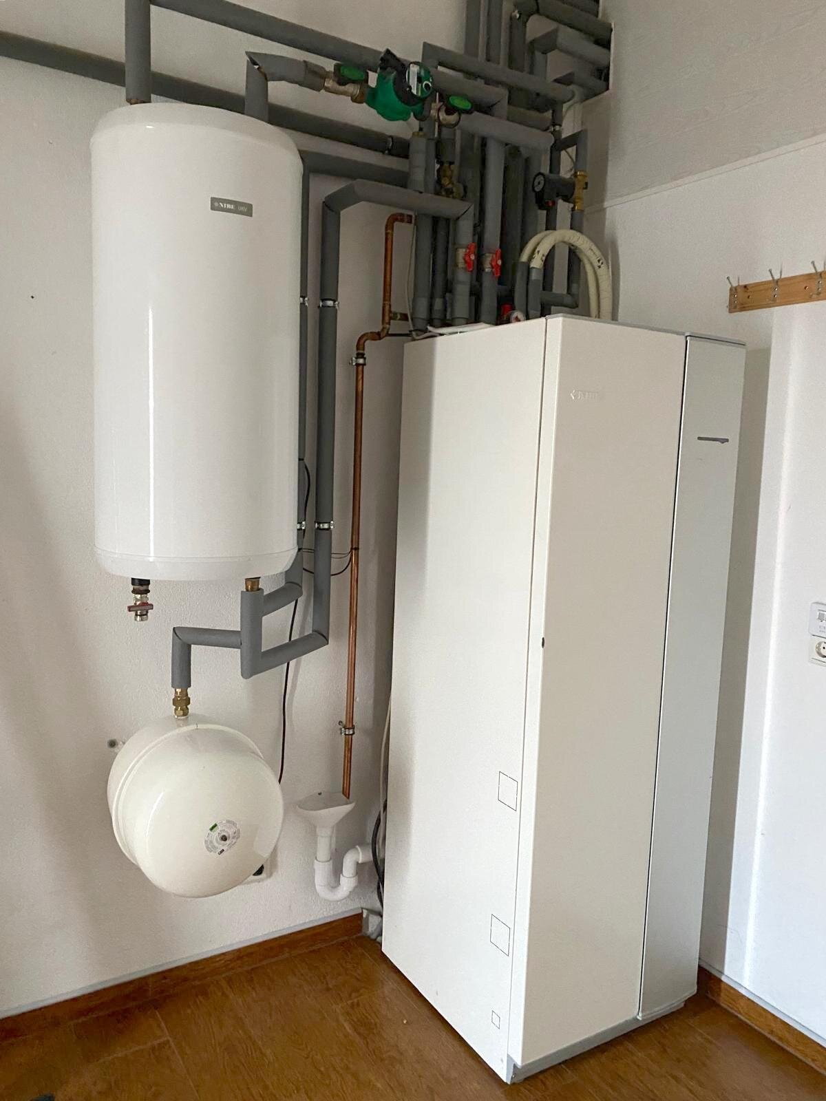 Ihr Traumhaus! Hochqualitativ, 3 Bäder, Doppelgarage, 2 Balkone, Terrasse