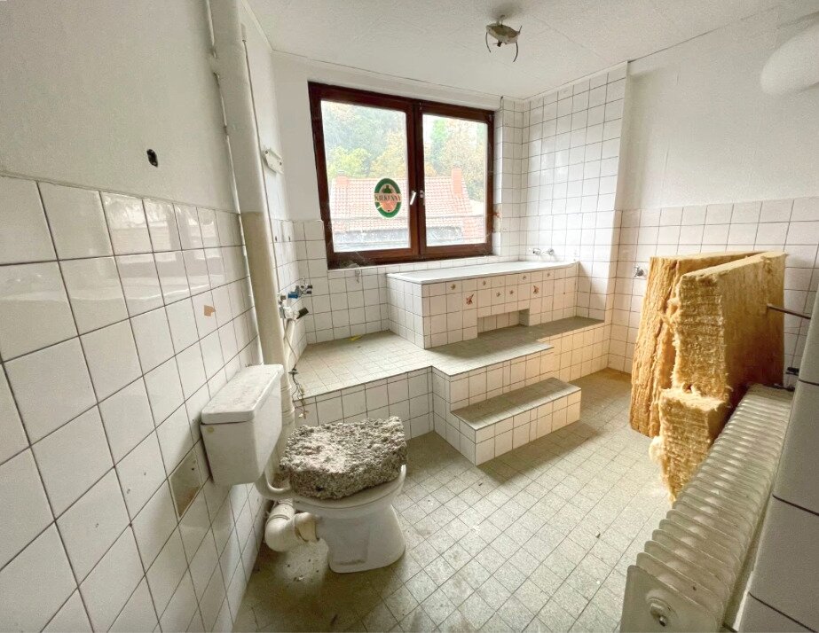 Wohn- u. Geschäftshaus mit Potenzial – Ideal für Handwerker & Investoren!