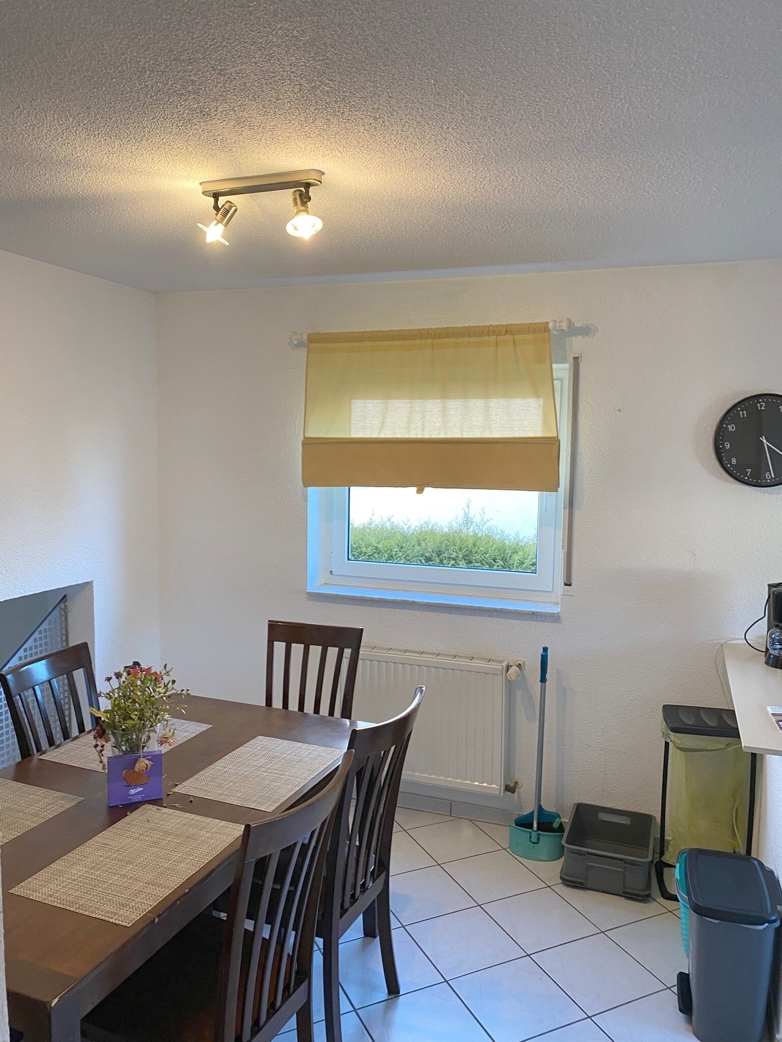 Modernes Reihenendhaus in Split-Level-Bauweise mit Garage und 2 Stellplätze!