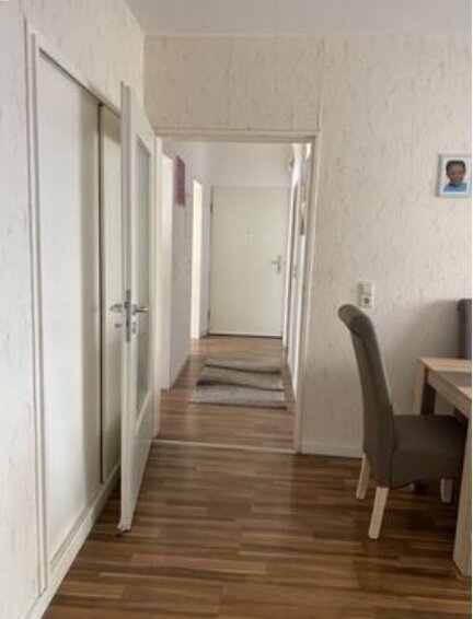 KL-Mitte: Geräumige 4,5 Zimmerwohnung im Erdgeschoss