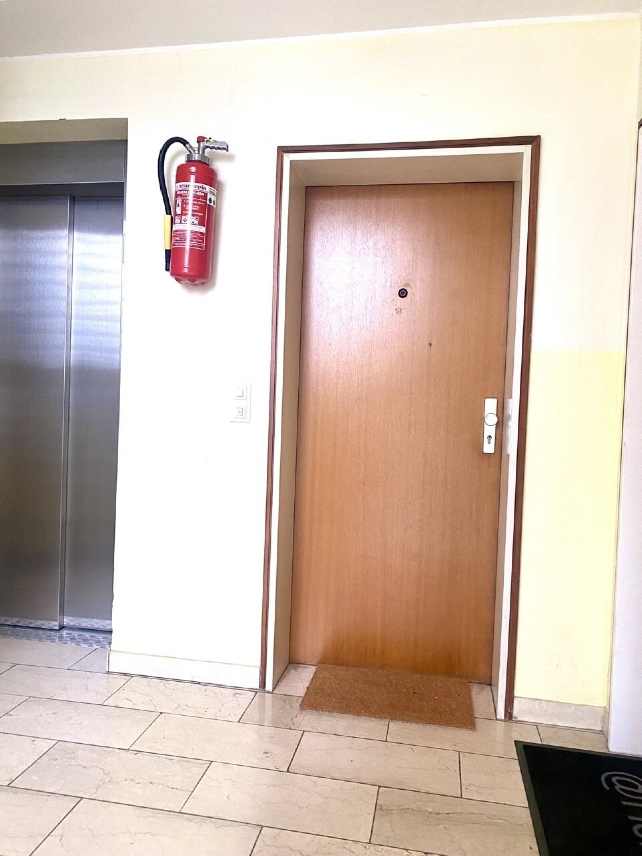 Wohnung-Eingang