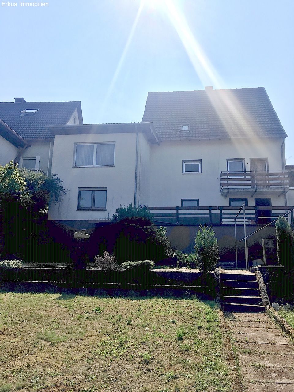 Waldfischbach-Burgalben: 1-2 Familienhaus mit großem Garten und Garage***  Waldfischbach-Burgalben: 1-2 Familienhaus mit großem Garten und Garage***