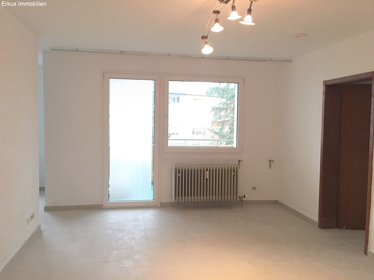 Kaiserslautern: Renovierte 4 Zimmerwohnung mit Balkon in der  Reichswaldstraße-KL  Kaiserslautern: Renovierte 4 Zimmerwohnung mit Balkon in der  Reichswaldstraße-KL
