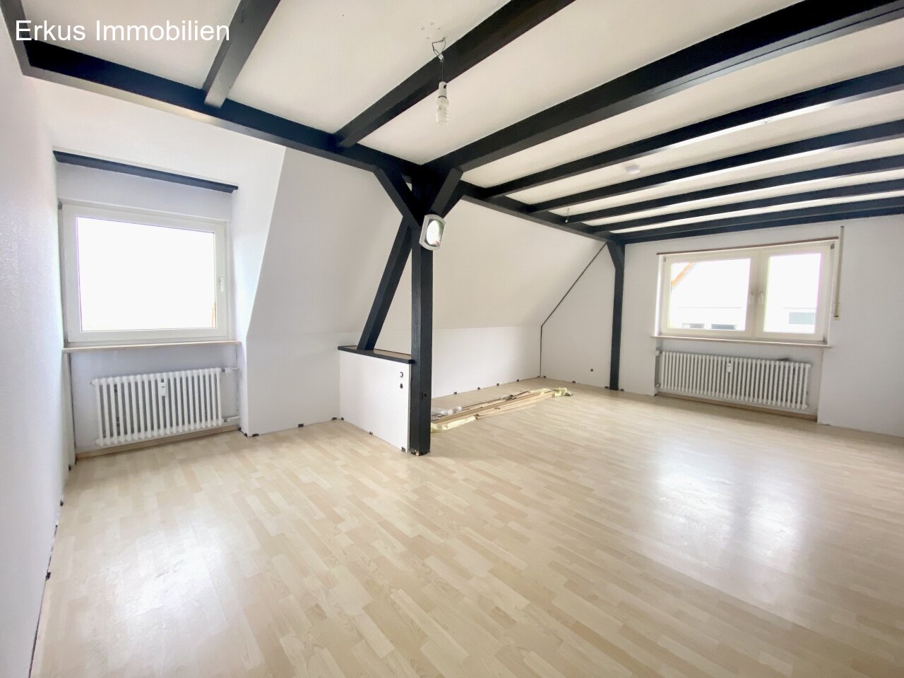 Rockenhausen: Geräumige Eigentumswohnung mit Garage!  Rockenhausen: Geräumige Eigentumswohnung mit Garage!