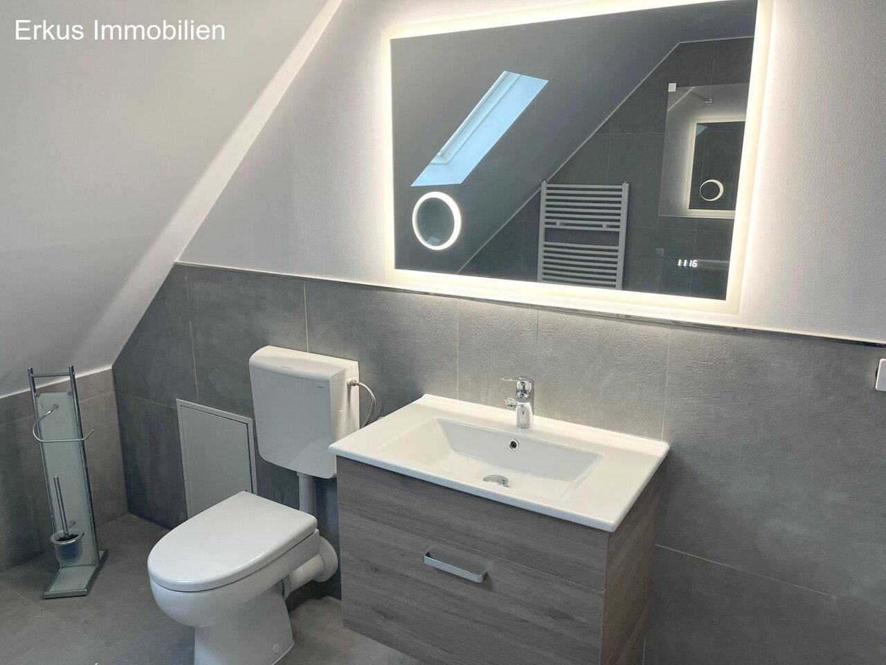 Kaiserslautern: KL: Frisch Renovierte- moderne Maisonette Wohnung! Kaiserslautern: KL: Frisch Renovierte- moderne Maisonette Wohnung!