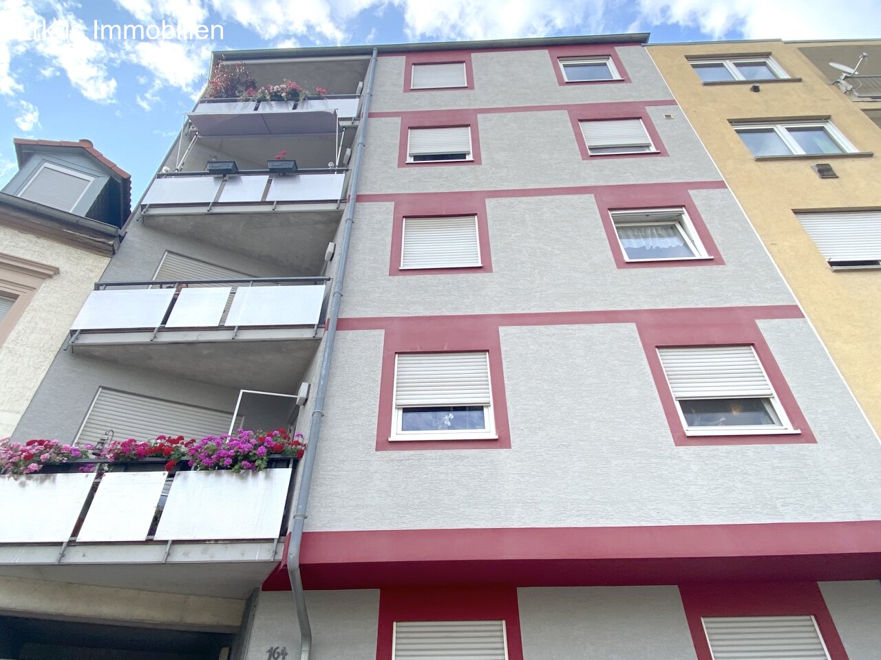 Kaiserslautern: Schöne, helle 4 Zimmerwohnung mit Aufzug und 3 Balkonen, Garage! Kaiserslautern: Schöne, helle 4 Zimmerwohnung mit Aufzug und 3 Balkonen, Garage!